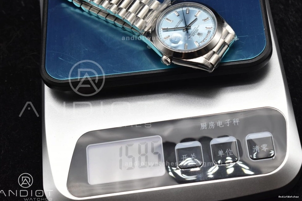 A 720 Weight On GSF Bracelet President Gain Blue Iced 40 TimelessDesign DayDate Crystal Dial SS 0110